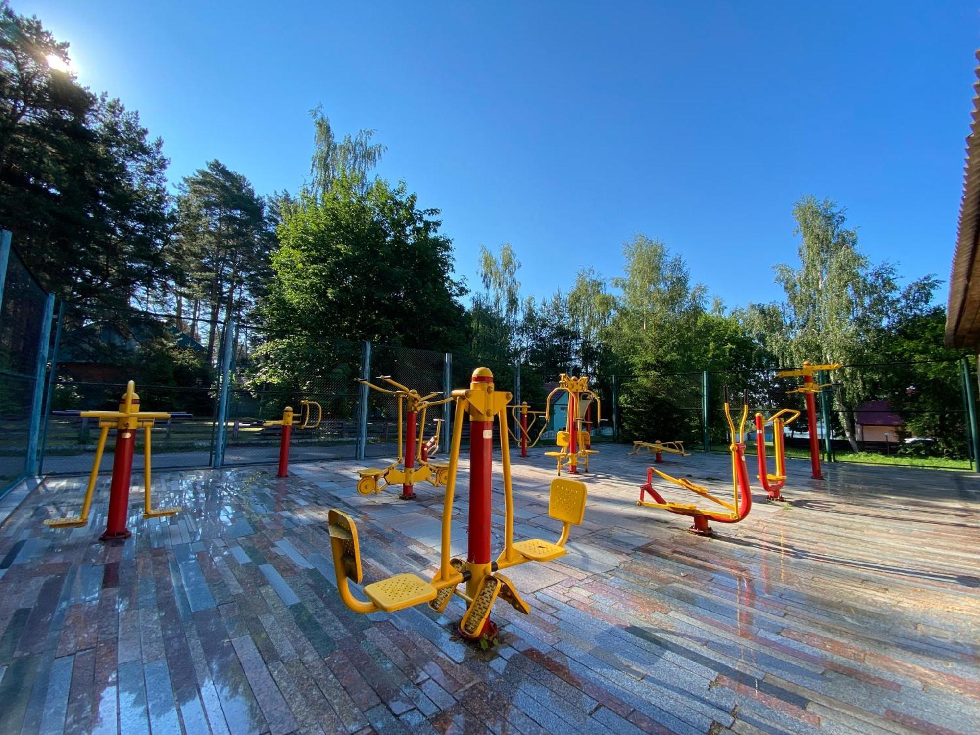 Санаторій Червона Калина Zhobryn Exterior foto